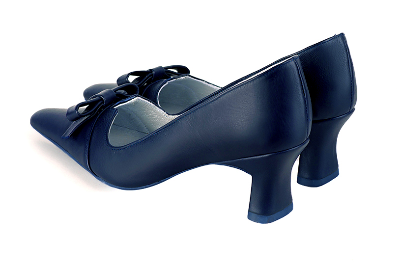 Navy blue women's dress pumps, with a knot on the front.. Rear view - Florence KOOIJMAN